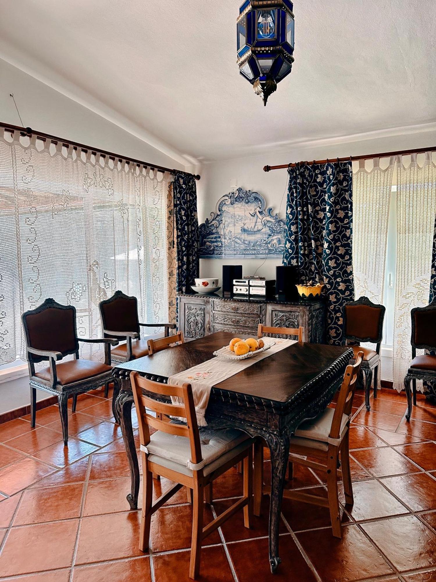 신트라 Casa Girassol With A Beautiful Private Pool And Garden 빌라 외부 사진